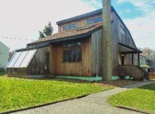 1 Basswood Dr, Bristol, RI 02809