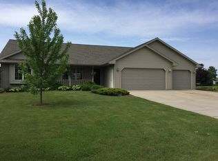 1425 Inspiration Ave, New Franken, WI 54229
