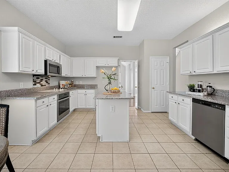 4729 Bull Run Dr — Photo 11