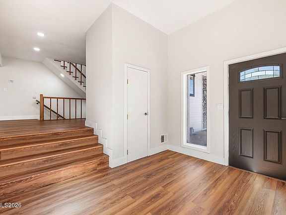 5th image of 15625 Fawn Ln