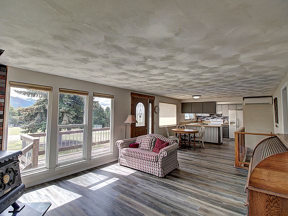 2nd image of 35431 S Hills Dr