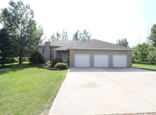5039 Elm Tree Rd, Kindred, ND 58051