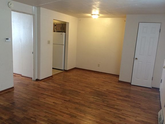 4th image of 410 Themis St APT C