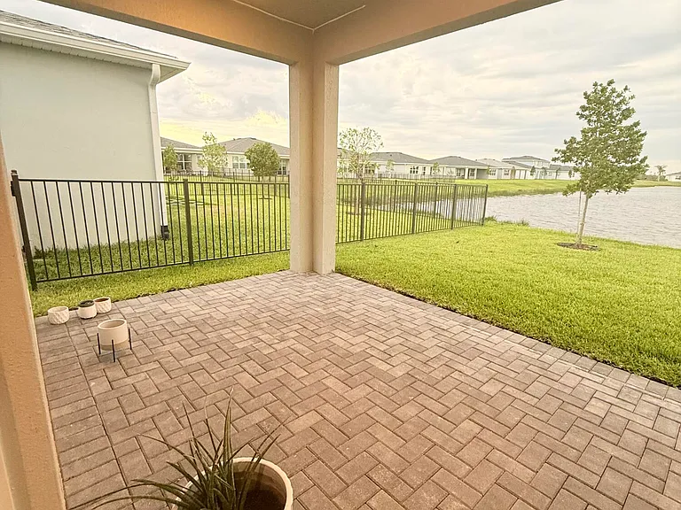 13462 SW Bally Dr — Photo 26