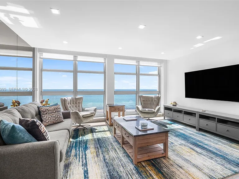 5055 Collins Ave #10H — Photo 20