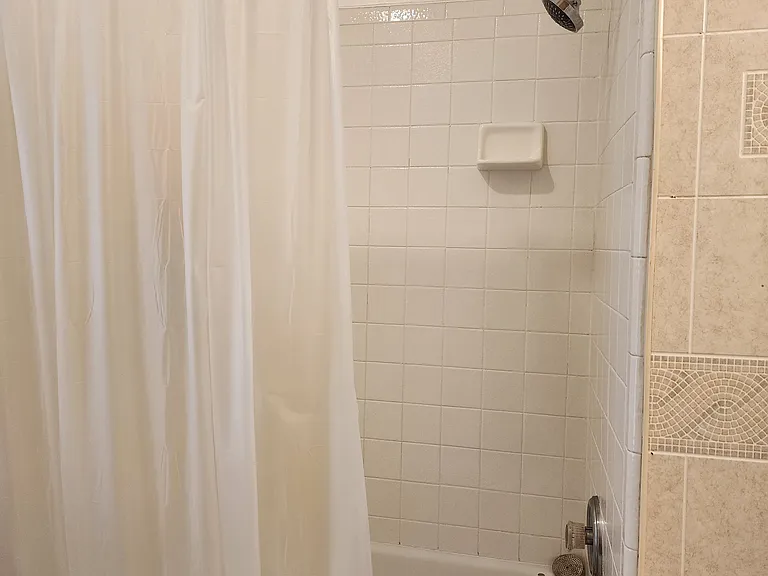 218 S Harvey St #4 — Photo 7