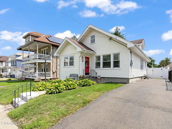 404 7th Avenue, Watervliet, NY 12189