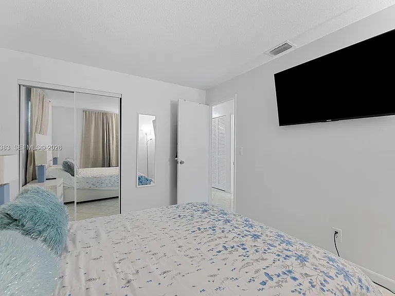 9508 N Military Trl — Photo 15
