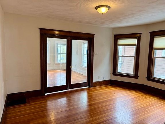5th image of 169 Winthrop Ave #2