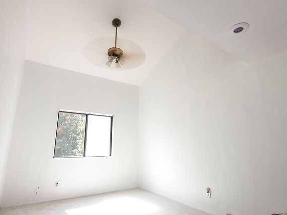 5th image of 74 Wolkoff Ln #63