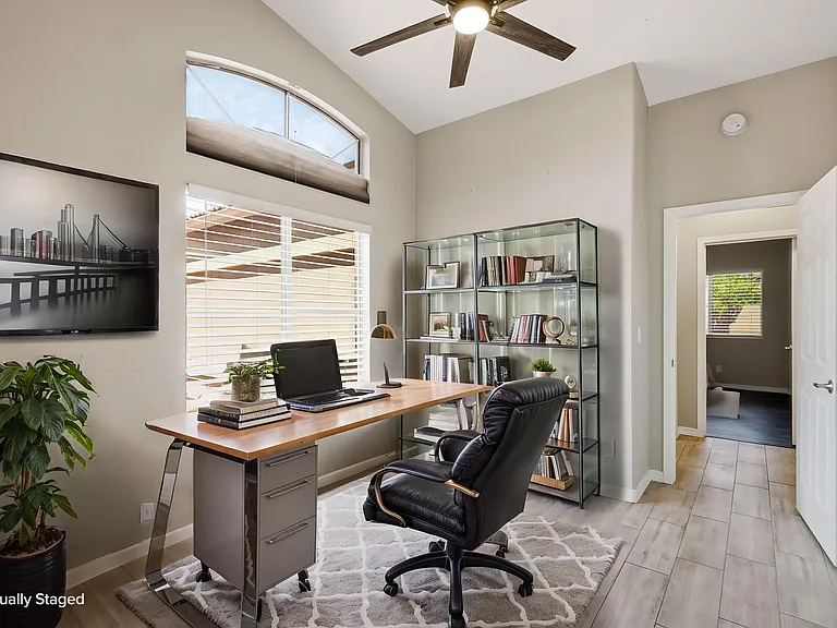 1274 E Lake Dr — Photo 41