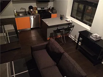 Rented by R New York