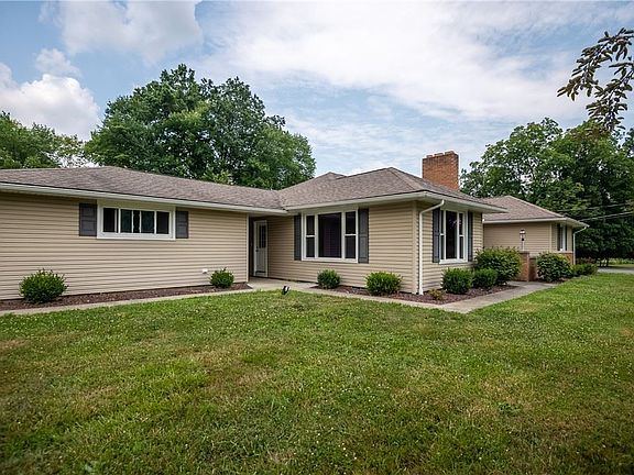 2nd image of 3175 Maplewood Dr S