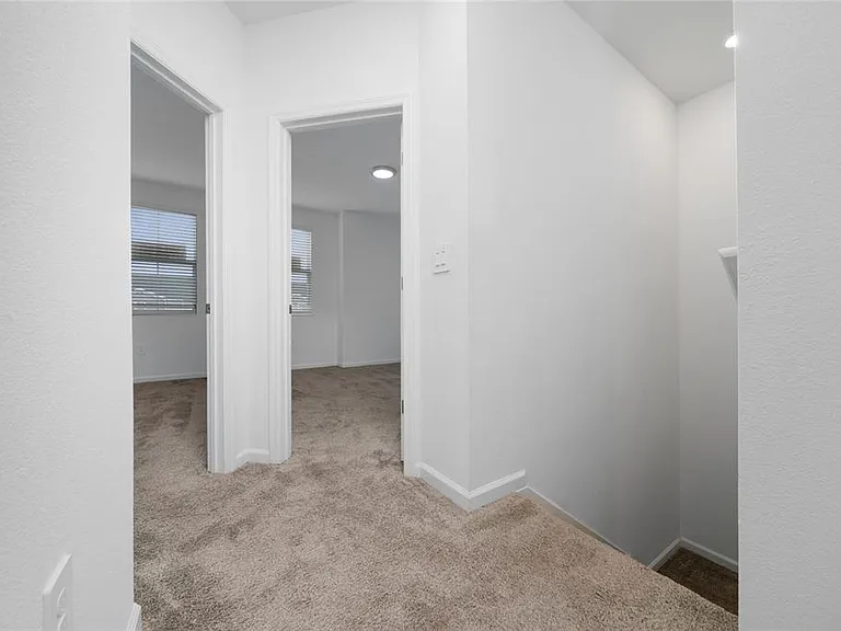 7720 Stone Creek Trl — Photo 9