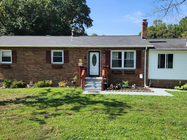 26937 Holly Ln, Mechanicsville, MD 20659
