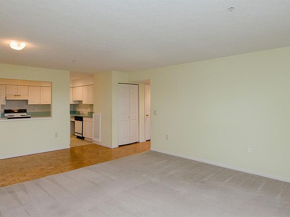 2nd image of 1525 Long Meadow Trl