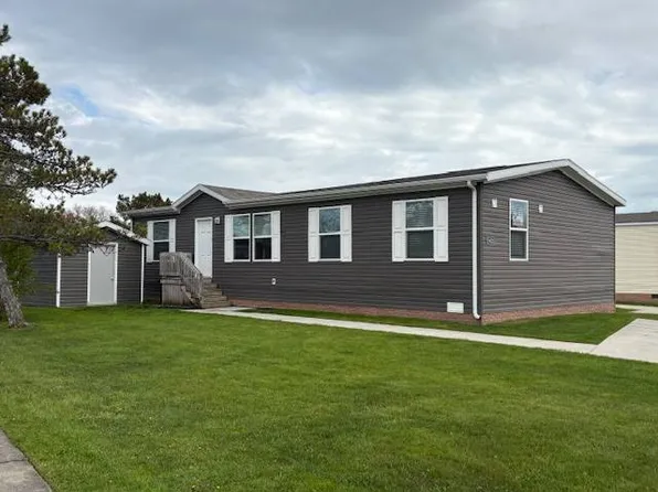 59420 Laine Ln, New Haven, MI 48048