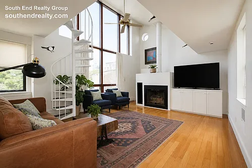 184 W Canton St #7 Photo 1