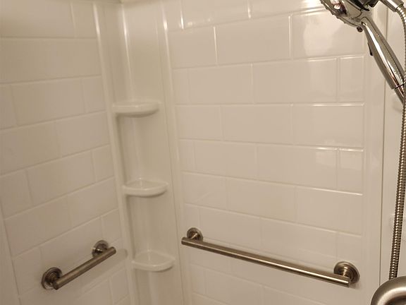 4th image of 309 Chipeta Ave