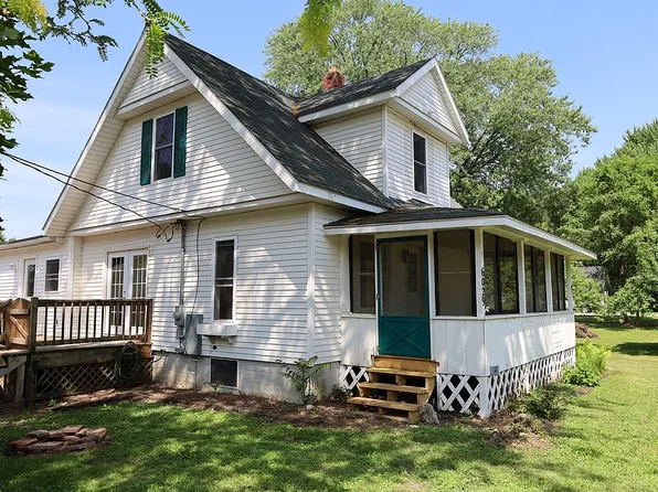 6029 Walnut St, Kingston, MI 48741