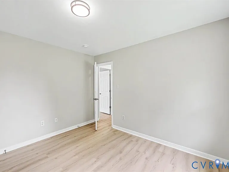 10017 Chartwood Ct — Photo 12