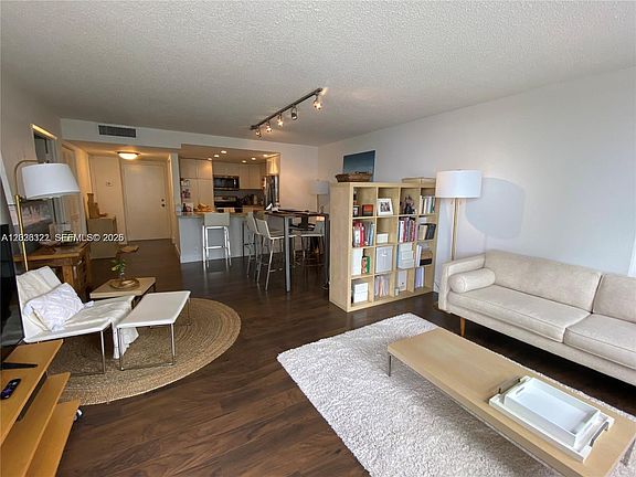 2nd image of 1865 Brickell Ave APT A502