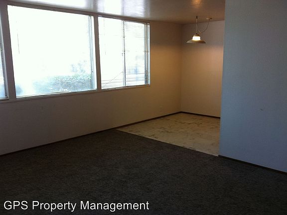 5th image of 248 W Knoles Way APT 5