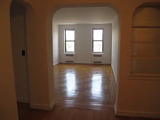 Rented by SUN WOOD REAL ESTATE | media 87