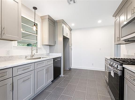 5th image of 2409 Montesquieu St