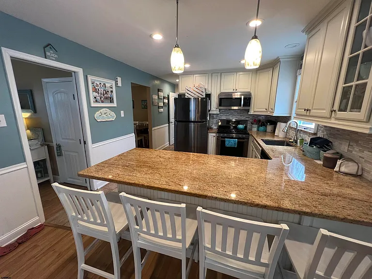 406 N Dorset Ave — Photo 8