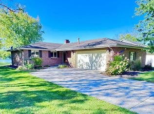 1169 Sunnyslope Dr, Crown Point, IN 46307