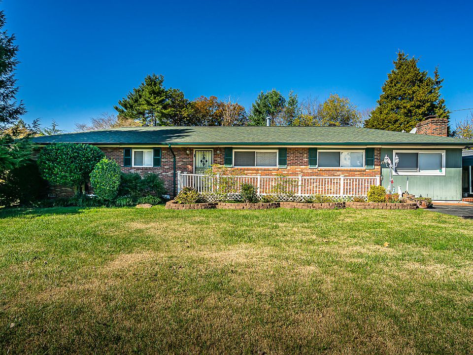 1st image of 11129 Farr Dr