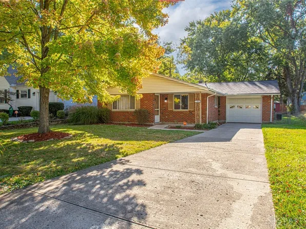 128 W Greenview Dr, Dayton, OH 45415