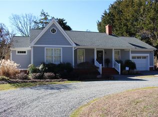 142 Paddle Wheel Dr, Mathews, VA 23109