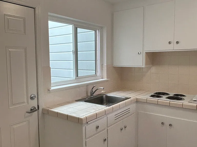 3126 Balboa St #2 — Photo 2
