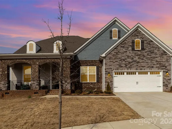 1369 Dali Blvd, Mount Holly, NC 28120