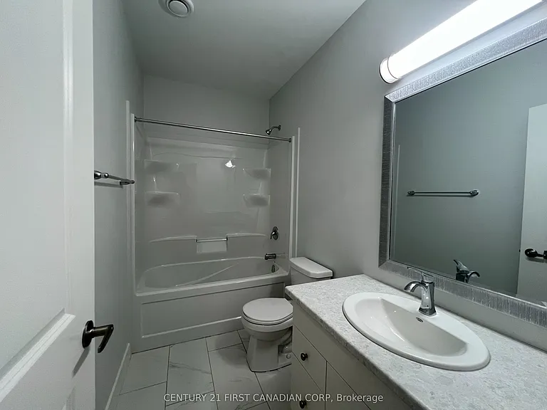 990 Deveron Cres #37 — Photo 21