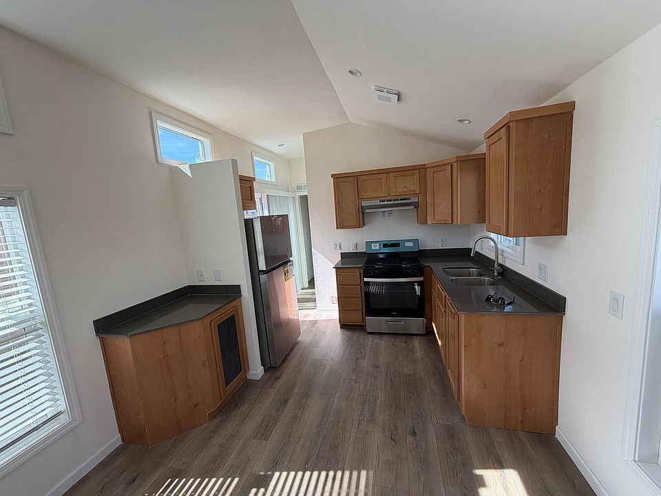 1st image of 171 Mac Iver St #47