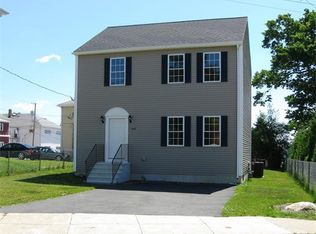 1352 County St, Fall River, MA 02723