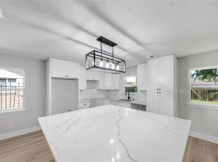 5102 Tavenor Ln, Houston, TX 77048