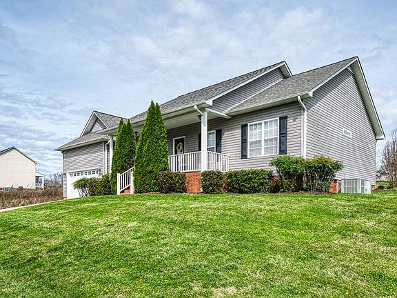 2nd image of 3531 Bear Creek Ln