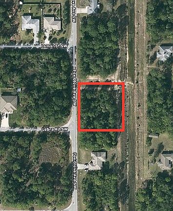 2nd image of 2793 Foxglove Ave SW