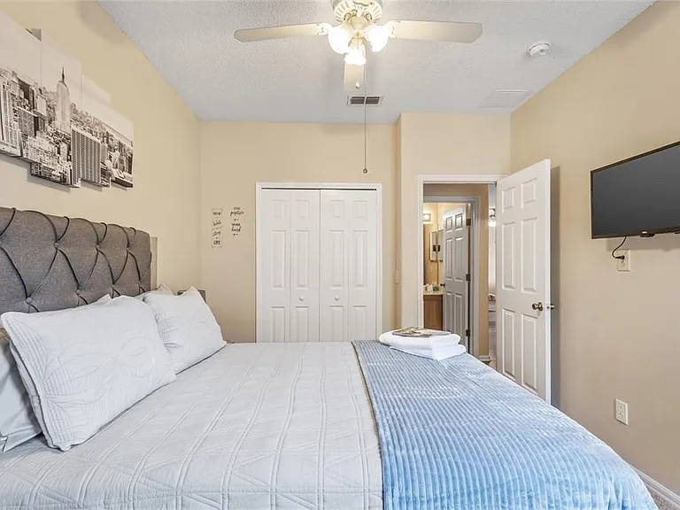 422 Graystone Blvd — Photo 26