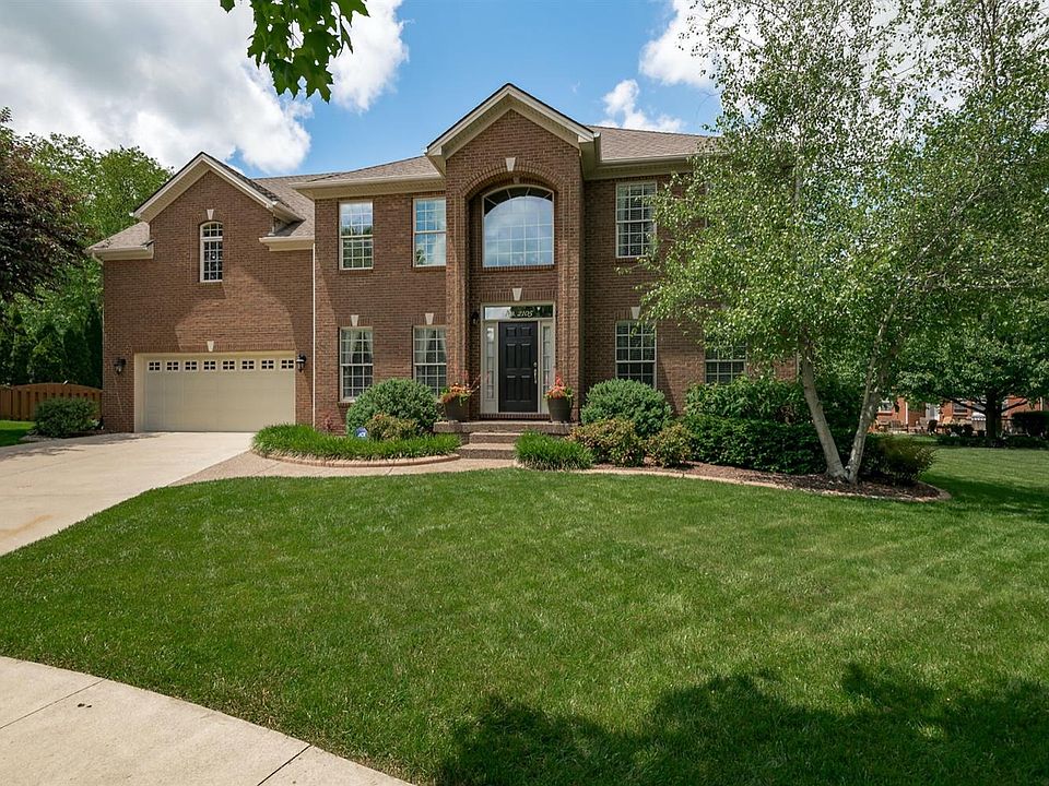1st image of 2105 Carolina Ln