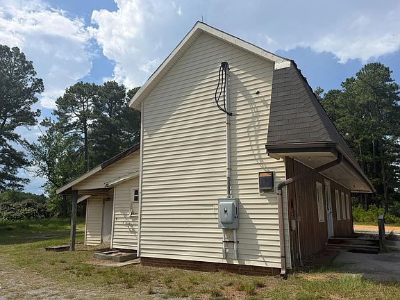 2nd image of 921 State Highway 55 W