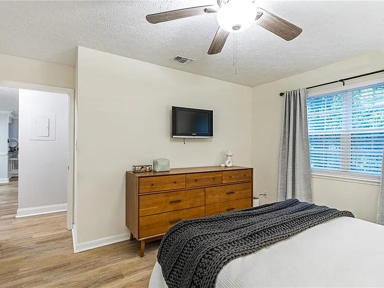 6800 Glenridge Dr #6820A — Photo 19