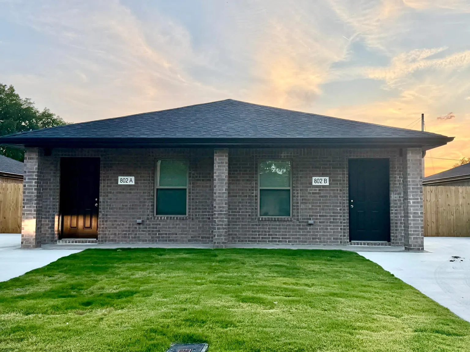 2 bed, 900 sqft, $900 — Photo 1