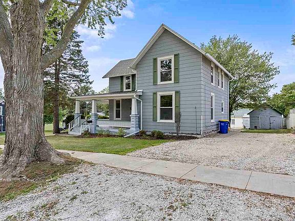 3rd image of 703 N Avenue B