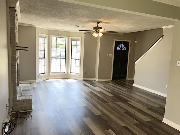 3rd image of 4253 Cedartree Dr