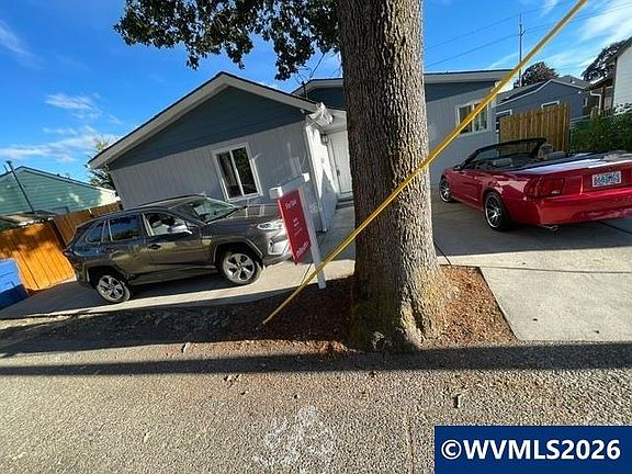 4th image of 2360 Townsend Way SE